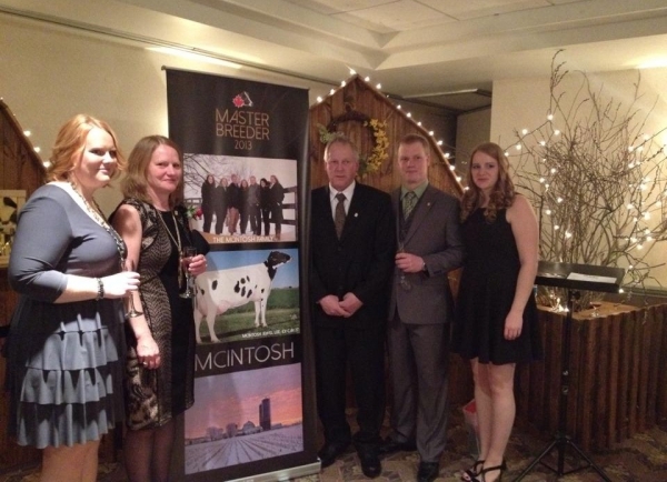 (l to r) Julie, Eleanor, Bill, Greg and Sarah McIntosh with their Master Breeder Display.